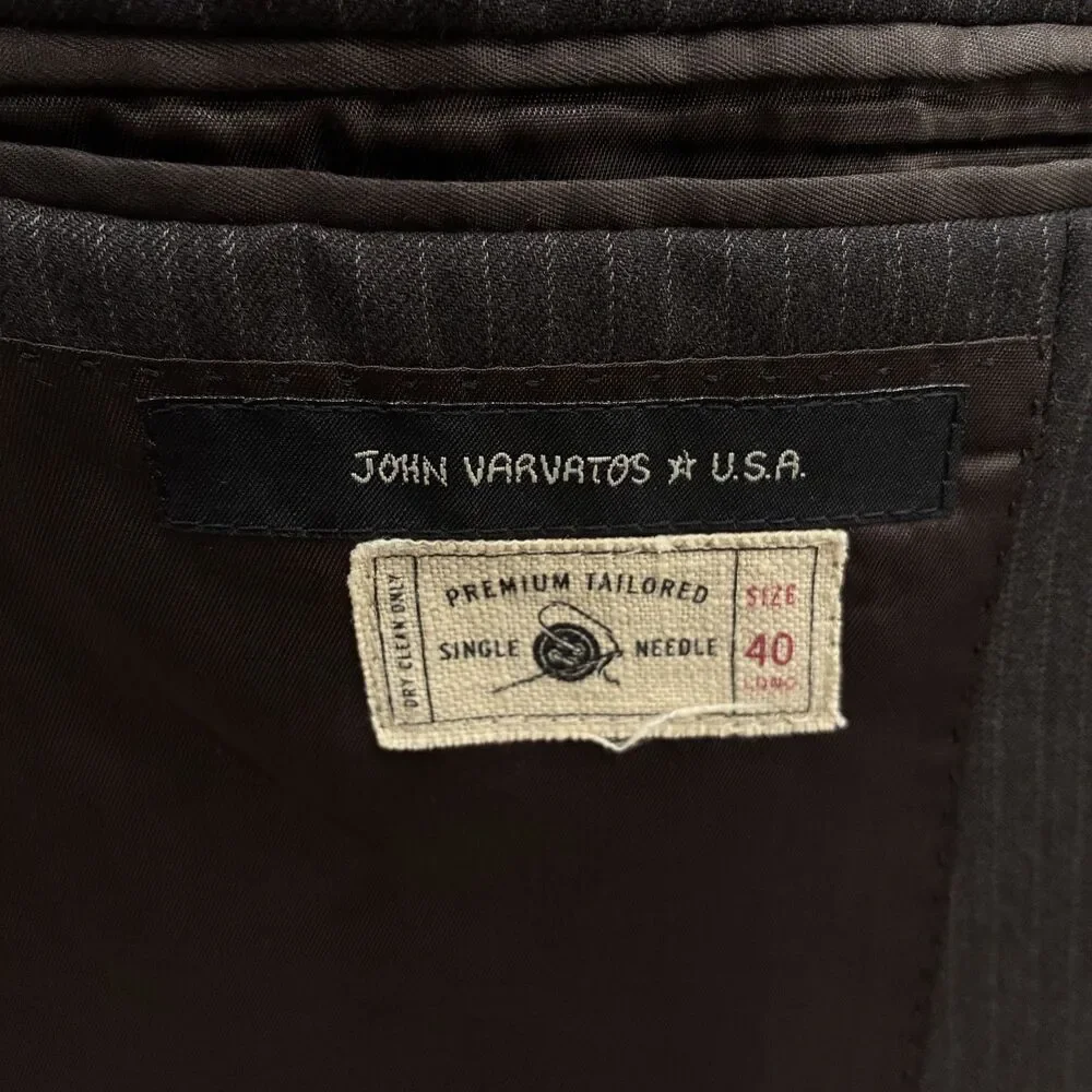 John Varvatos 40L - W32 x L34 Dark Brown Pinstriped Wool 3-Button 2-Piece Suit